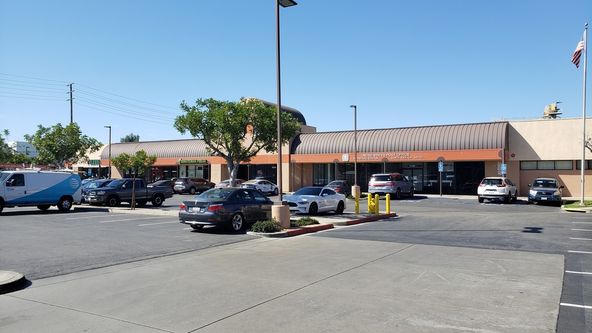 Warner Grand Plaza: 2212-2246 South Grand Avenue, Santa Ana, CA 92705